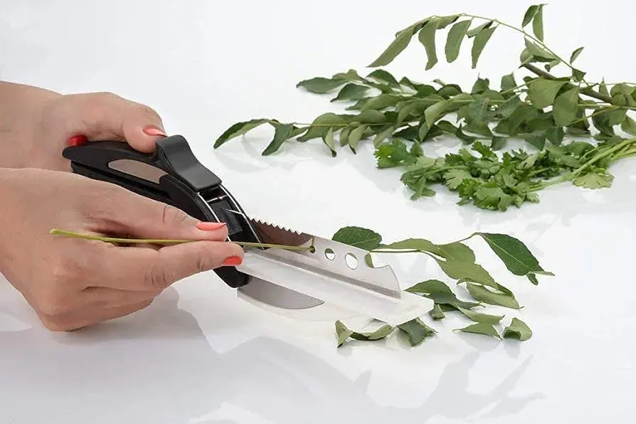 4 In 1 Clever Cutter Smart Vegetable Cutter - Image 3